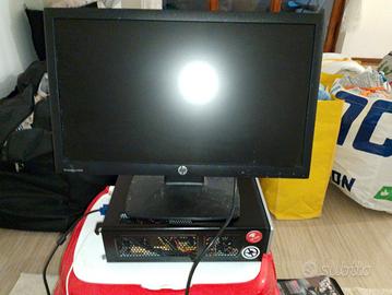 PC fisso e monitor 