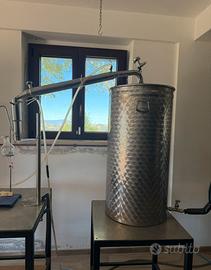 Distillatore per erbe aromatiche