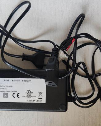 Carica batteria Li-Ion 60V3A