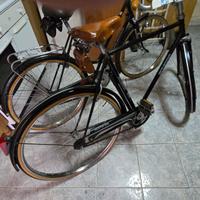 Coppia di biciclette vintage anni 60 in eccellenti