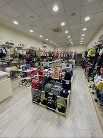 Arredamento Per Negozio