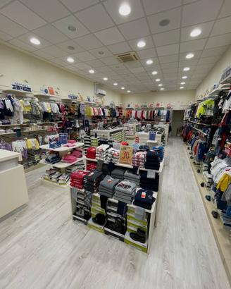 Arredamento Per Negozio