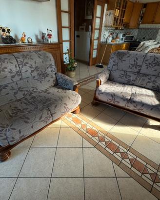 Coppia divani in legno e tessuto