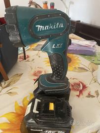 Makita 18V - Torcia LXT + 2 Batterie 3.0Ah + Caric