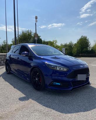 FORD FOCUS ST 2.0 EcoBoost