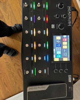 pedaliera pedalbord headrush piú cassa FRFR 112