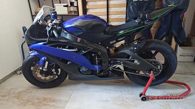 Yamaha R6 2011 Pista – Öhlins, Andreani, YEC,Arrow