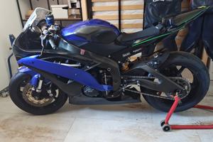 Yamaha R6 2011 Pista – Öhlins, Andreani, YEC,Arrow