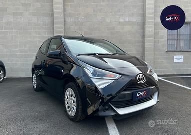 Toyota Aygo Connect 1.0 VVT-i 72 CV 5 porte x-clus