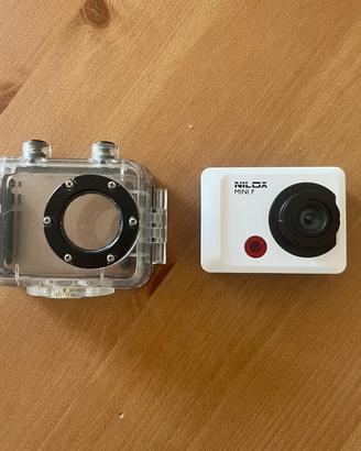 Nilox Mini F (guasta) + Custodia Impermeabile