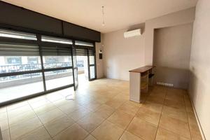 Tufello/vigne nuove - locale con canna fumaria