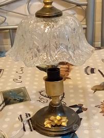 baciu antica lampada comodino antica 