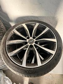 4 Gomme con cerchi 215/40r17