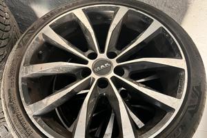 4 Gomme con cerchi 215/40r17