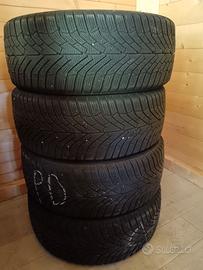 PNEUMATICI INVERNALI KUMHO 225/45 R18