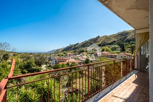 112 mq Ampio 3 Vani piano 2° vista mare Pezzingoli