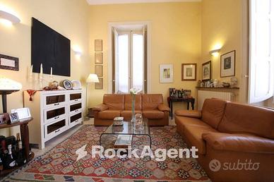 SPLENDIDO PALAZZOTTO NEL CUORE DI BRINDISI