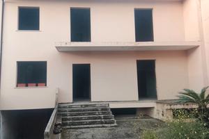 Villa da ultimare a Lusciano (CE)