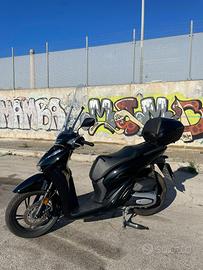 Honda SH 150 2025
