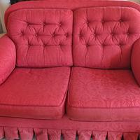 Coppia di divani 2 posti tessuto damascato rosso