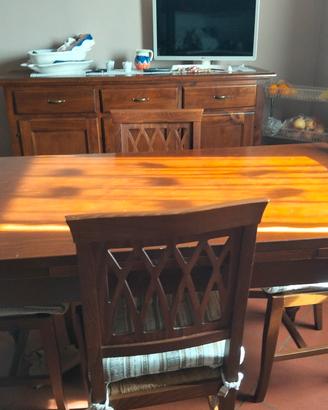 Tavolo in legno arte povera  +4 sedie 