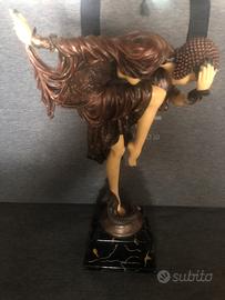 Ragazza ballerina orientale…