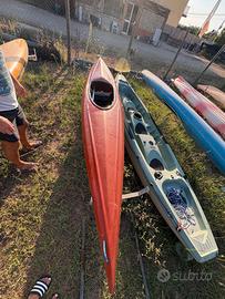 Canoa in vetroresina da mare e lago
