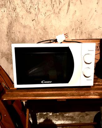 FORNO A MICROONDE CANDY CMW2070M