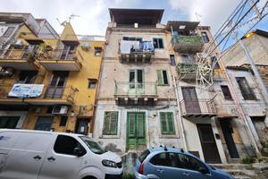 3 LOCALI A PALERMO