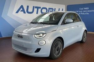 Fiat 500 500e 42 kwh la prima