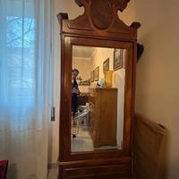 ARMADIO CON SPECCHIO