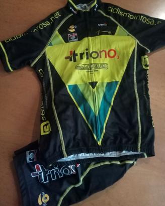 Completo ciclismo professionale