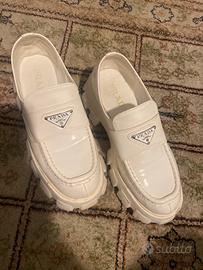 Scarpe mocassini bianche in vernice 38 monolith