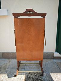 porta giacca e stira pantaloni in legno