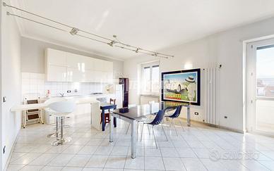 APPARTAMENTO ALL'ULTIMO PIANO IN CROCETTA