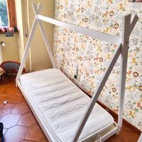 letto Montessori a tenda con materasso