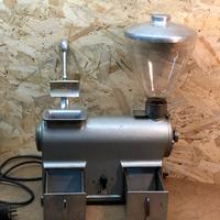 Macinacaffè e grattugia-formaggio anni 70