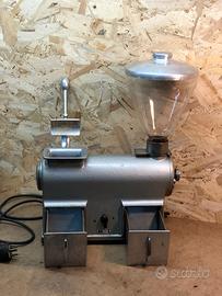 Macinacaffè e grattugia-formaggio anni 70