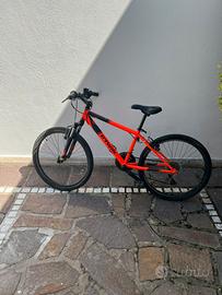 Mountain Bike 24" BTwin Rockrider 500 Ammortizzata
