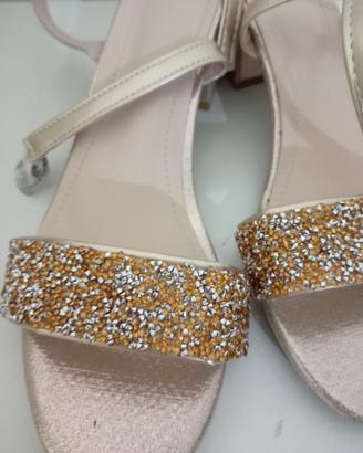 Scarpe nuove dorate n. 38