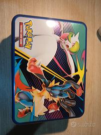 Scatola Carte Pokemon Lucario e Gardevoir 