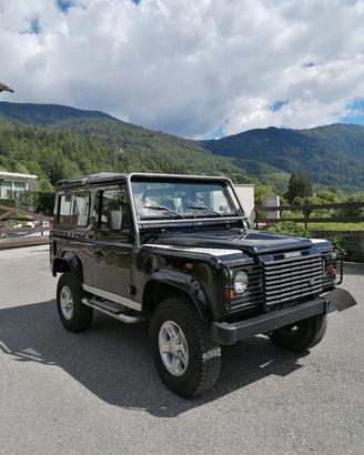 Land Rover Defender 90 2.5 td5 XS Black edition