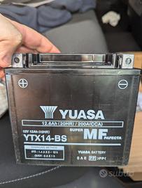 Batteria per moto YUASA YTX14-BS 12V 12ah