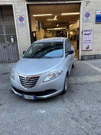 lancia y 1.2 Gpl della casa meccanica perfetta