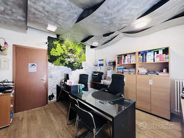 NEGOZIO CON MAGAZZINO