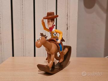 Woody Toy Story sorpresa kinder 2021