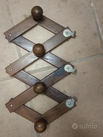 appendiabiti in legno 