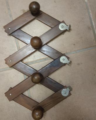 appendiabiti in legno 