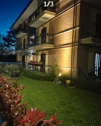 Appartamento con terrazzo e doppio giardino