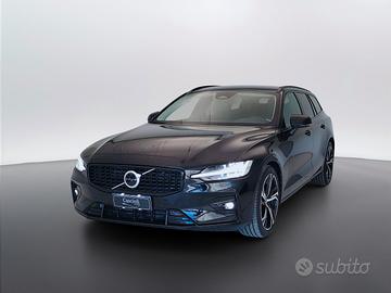 VOLVO V60 II 2023 - V60 2.0 b4 Plus Dark auto